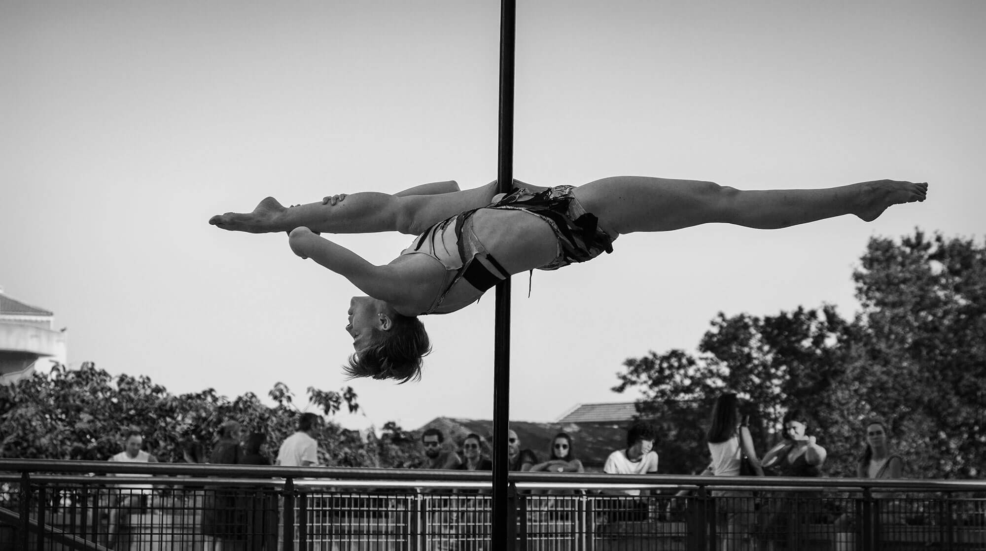elisabetta gardiol pole dance lyon illusionist